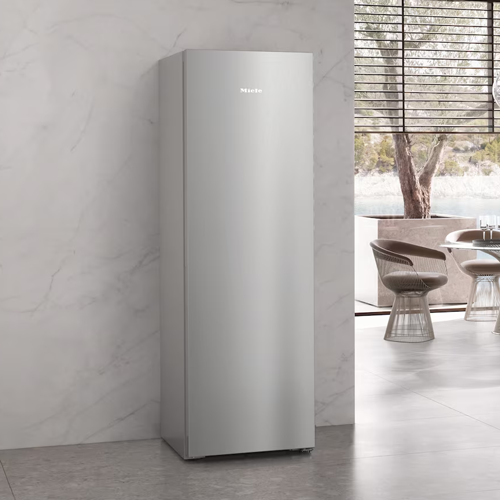 Установка отдельно стоящего бытового холодильника/морозильника